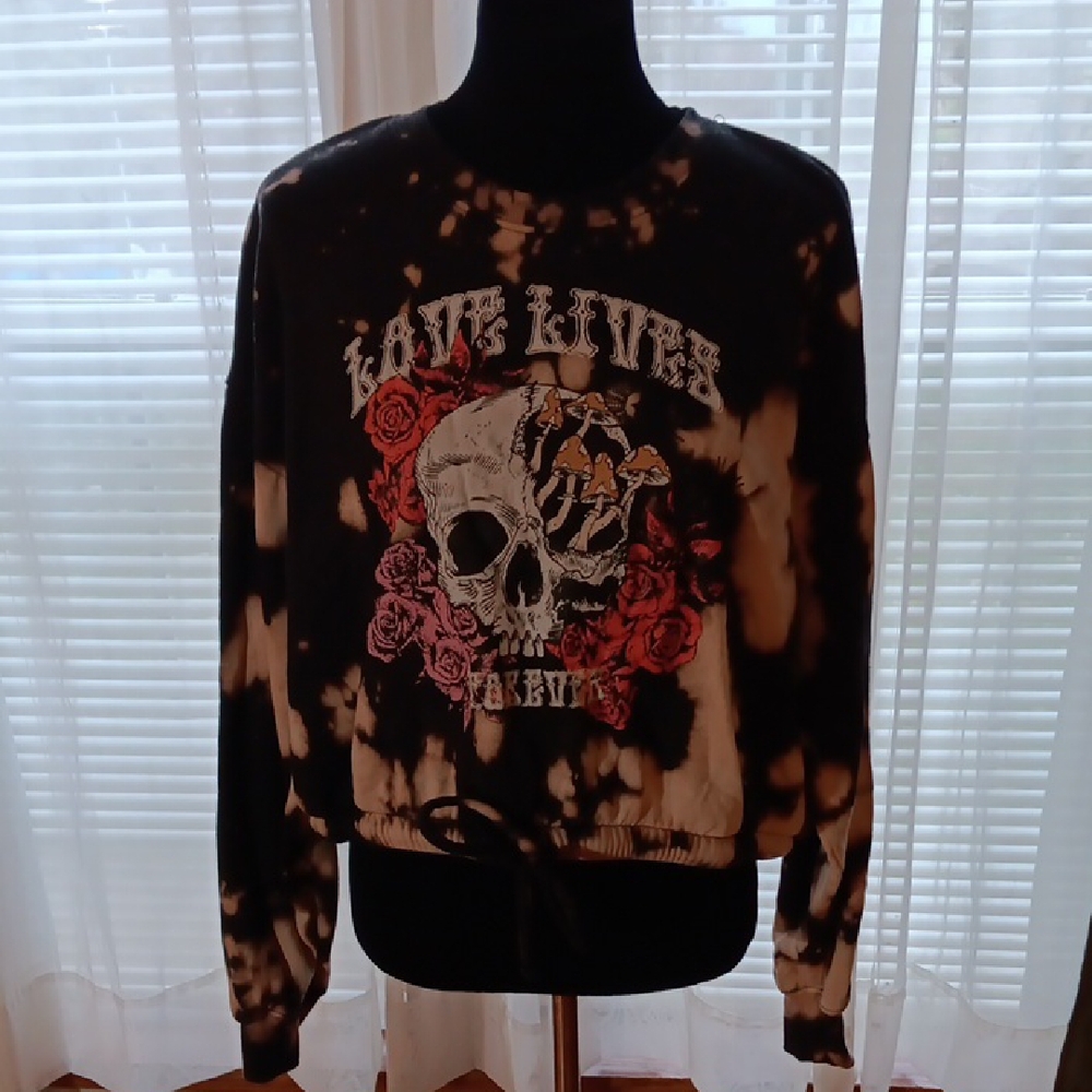 Skull Sweatshirt